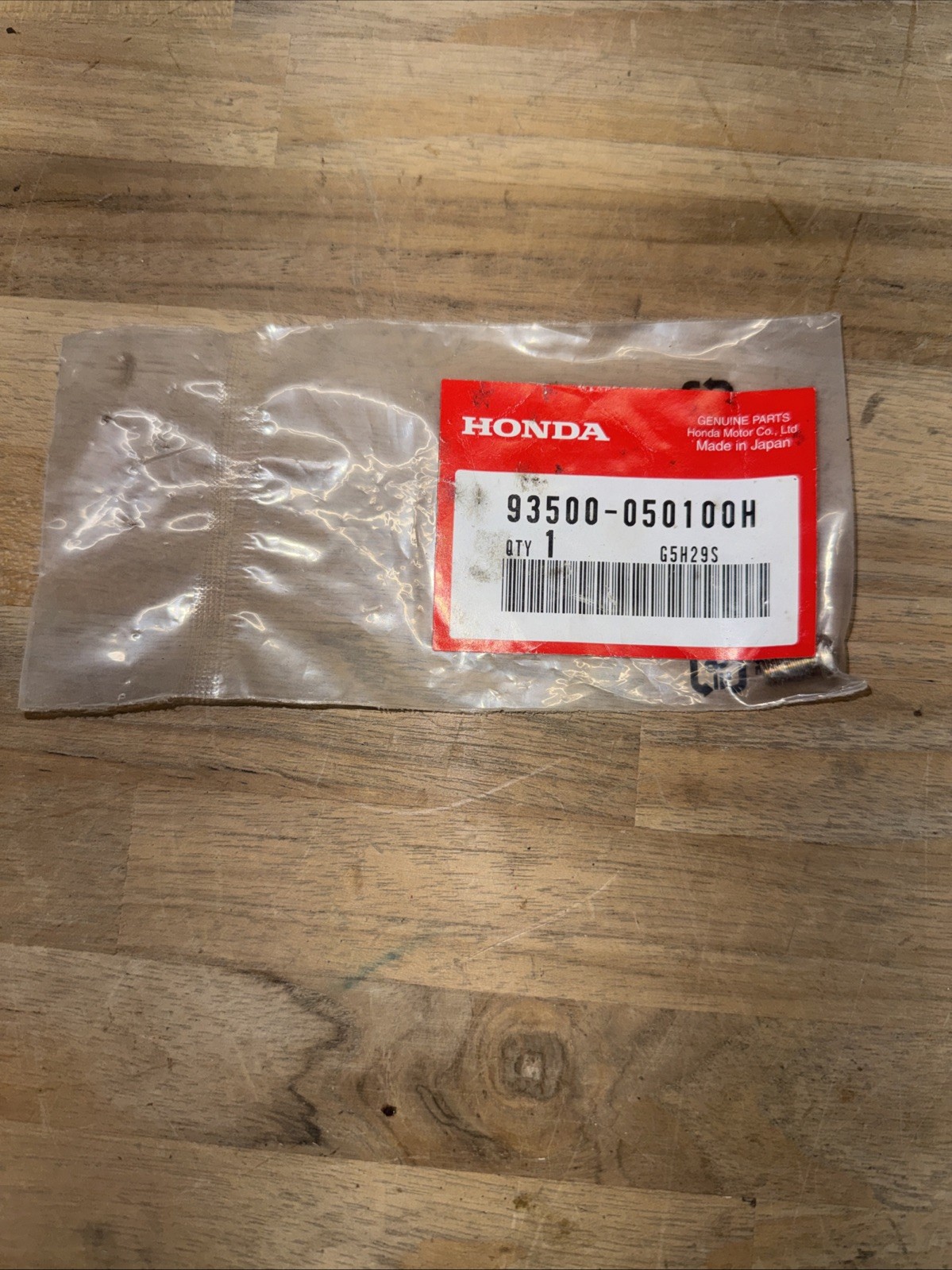 Honda SCREW, PAN 5X10 93500-050100H .