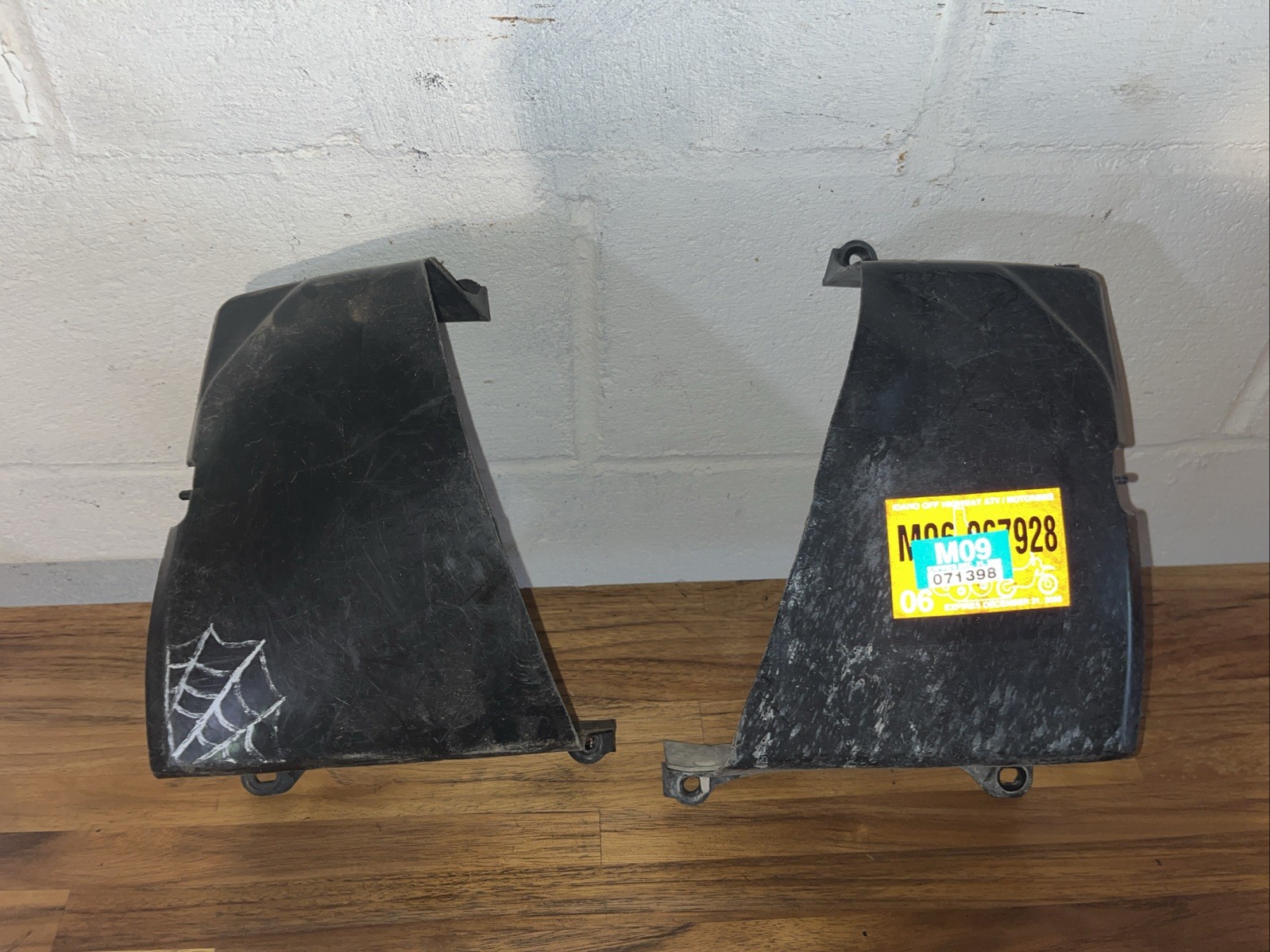 Honda TRX250R Radiator Panel L/H And R/H 1988-89 OEM   P/N 19030-HB9-0000