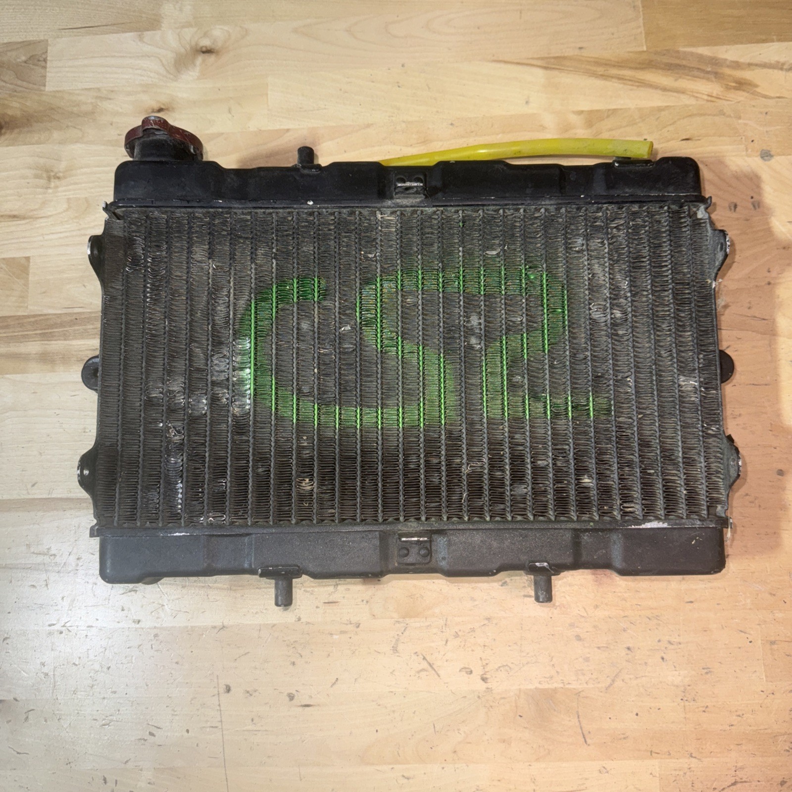 86 Honda TRX250R TRX 250R OEM Radiator & Cap 2