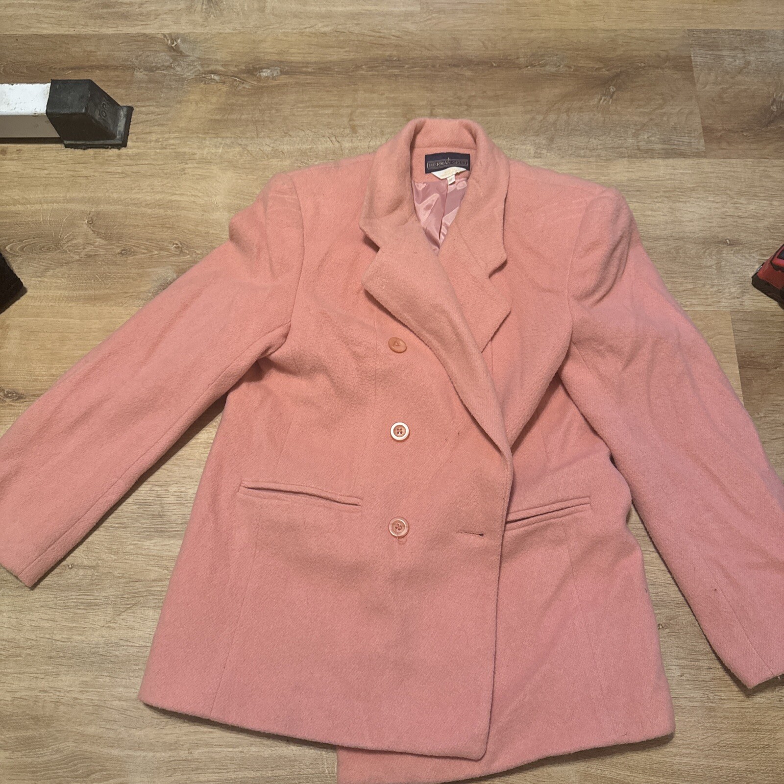 Herman Geist Pink Wool Textured 3 Button Size 8p