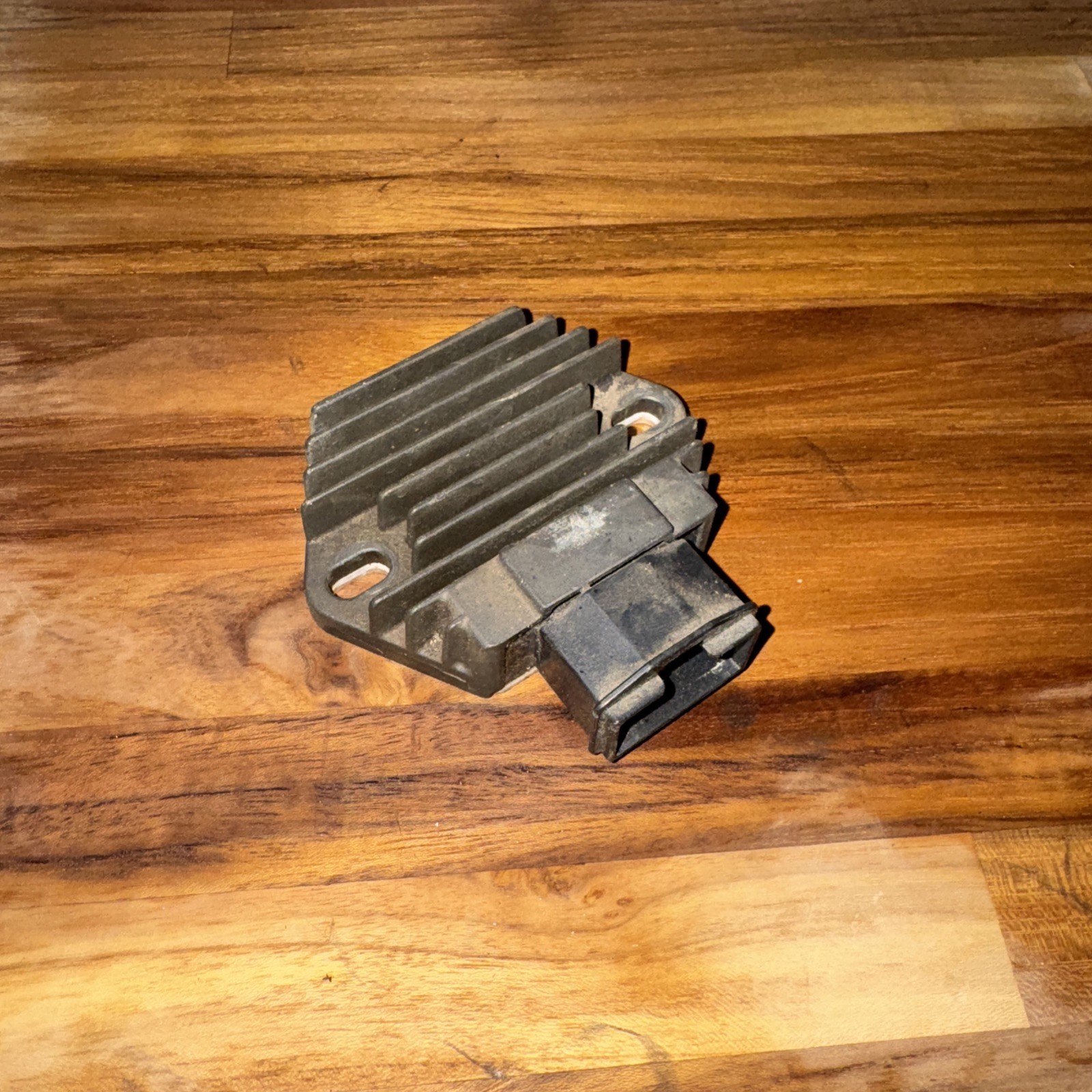 Voltage Regulator APRILIA SXV 550 2008