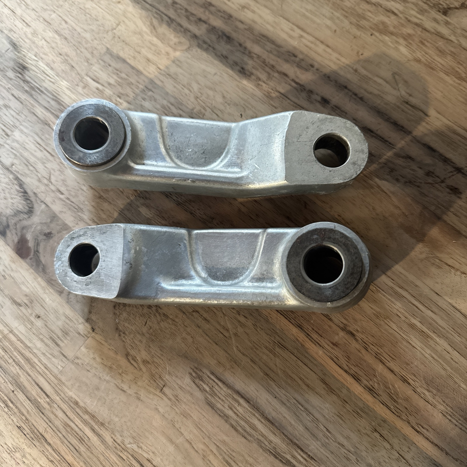 1986 Yamaha YZ490 Rear suspension linkage links