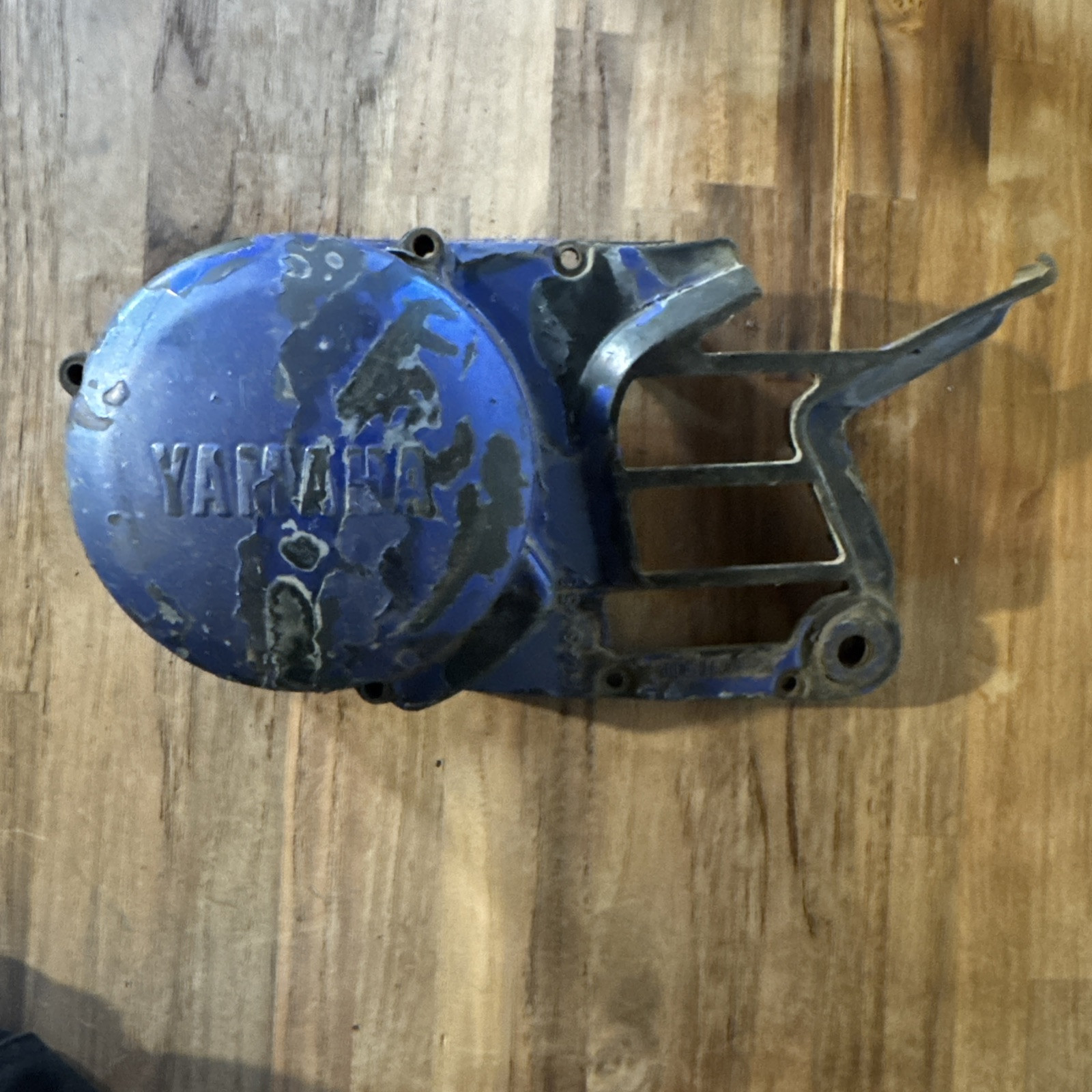 87-06 YAMAHA BANSHEE LEFT ENGINE COVER STATOR YFZ 350 DAMAGE