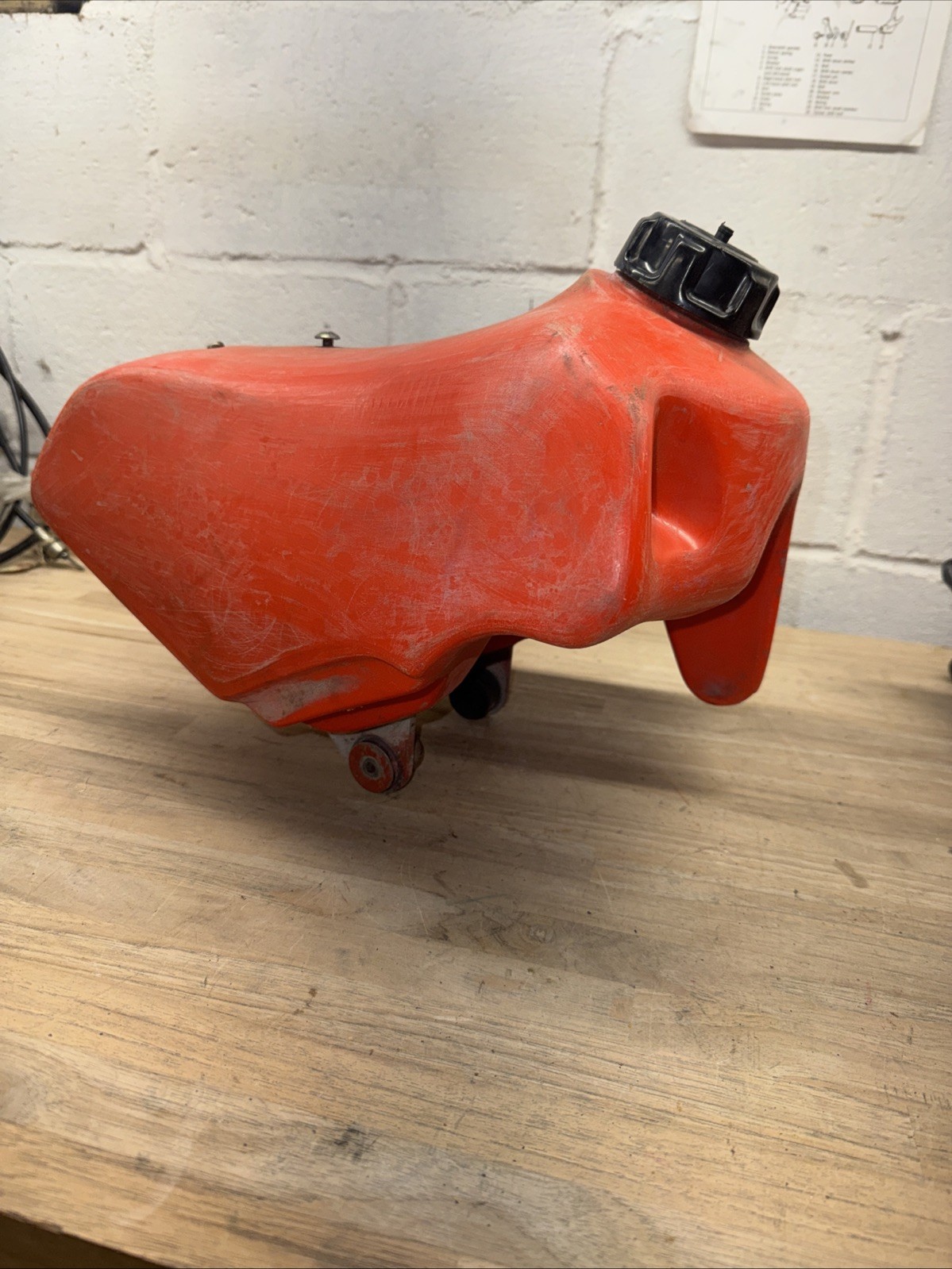 Vintage Off-Road Motorcycle / ATV Plastic Fuel Tank w/ Cap Unknown Fitment
