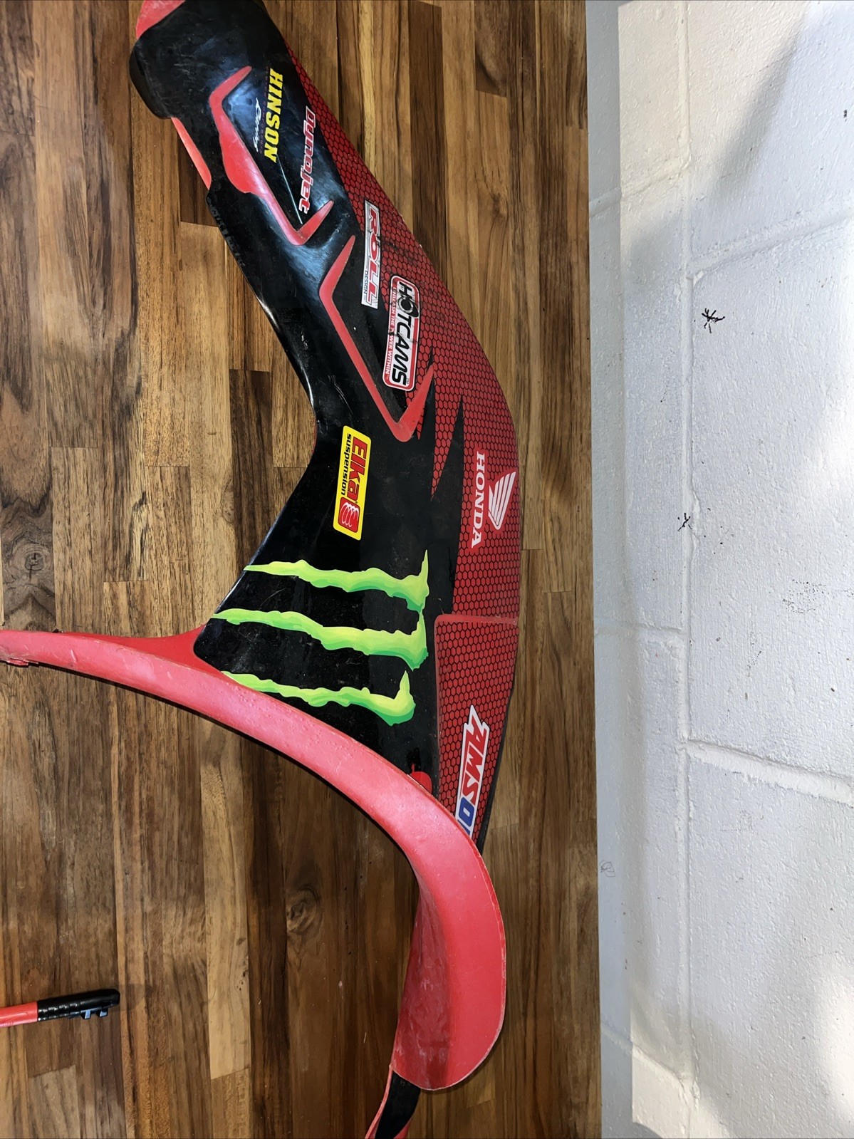HONDA TRX250R TRX 250R RED 1988 FRONT RIGHT FENDER PLASTC RC 1986 1989 #2