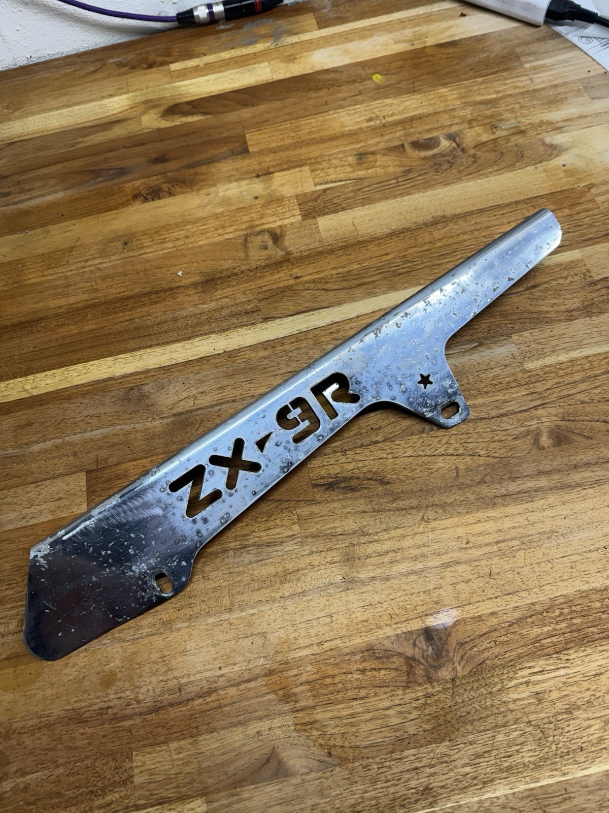 Kawasaki ZX-9R Aftermarket Aluminum Chain Guard Custom CNC Cut Ninja ZX900 ZX9
